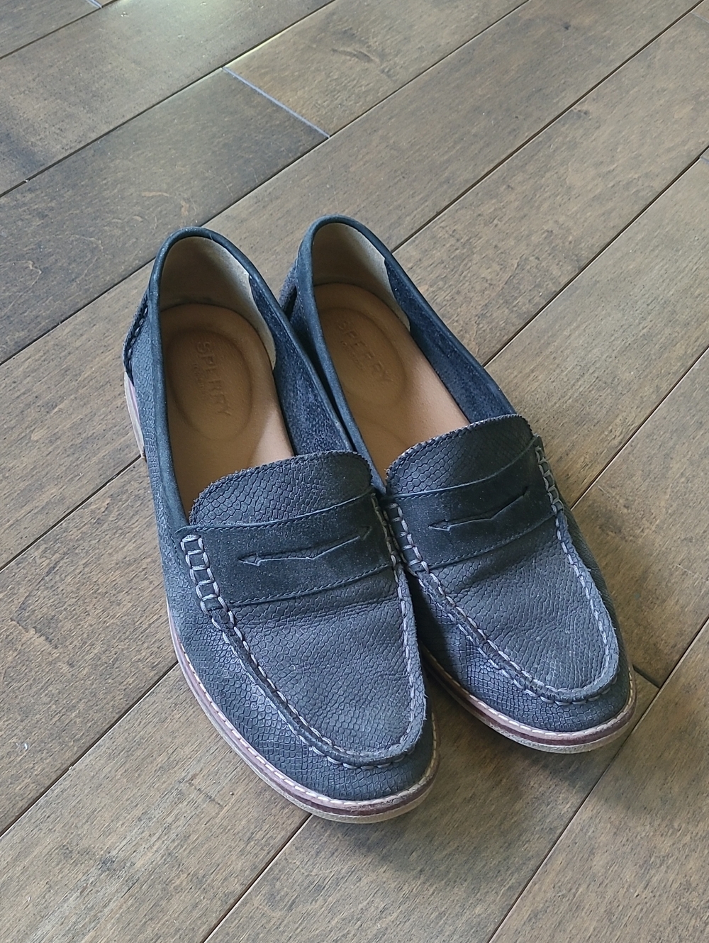 Womens Sperry Seaport Black Croc Leather Loafers